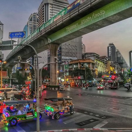Nysa Hotel Bangkok Sukhumvit 11 エクステリア 写真 The station in 2019