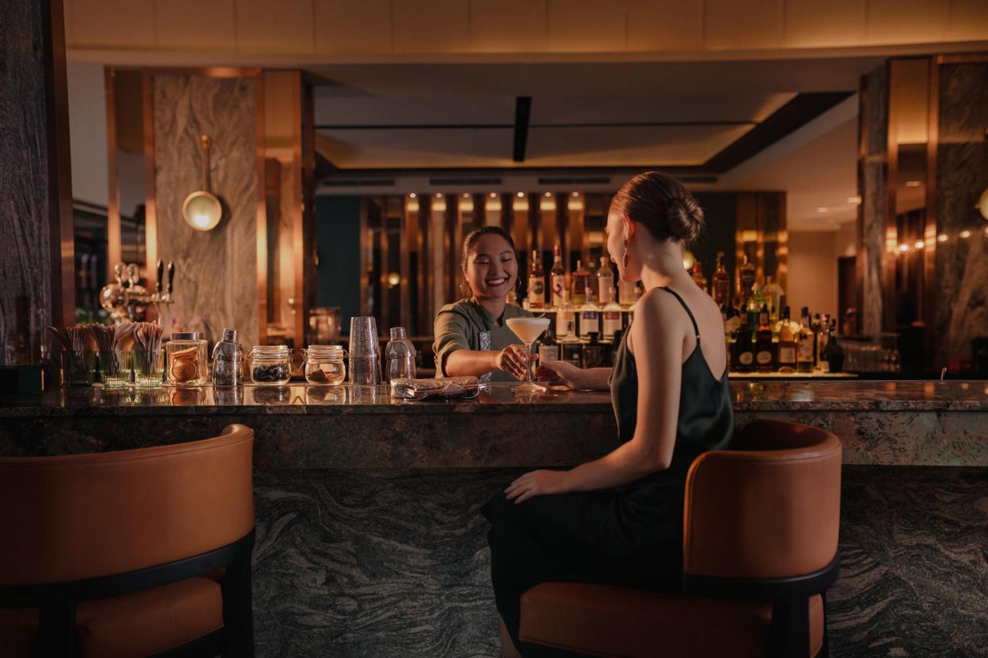Nysa Hotel Bangkok Sukhumvit 11 エクステリア 写真 The Bar
